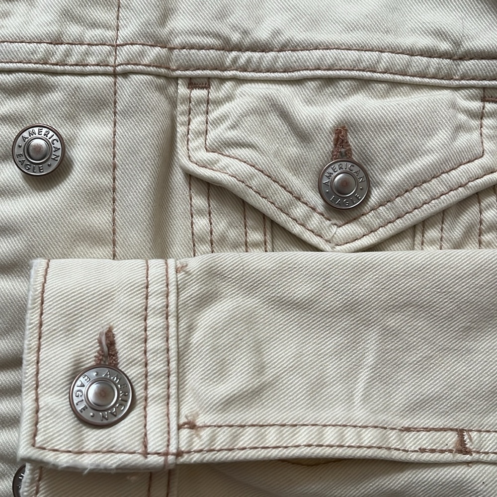 American Eagle White Denim Jacket - Picture 2 of 6